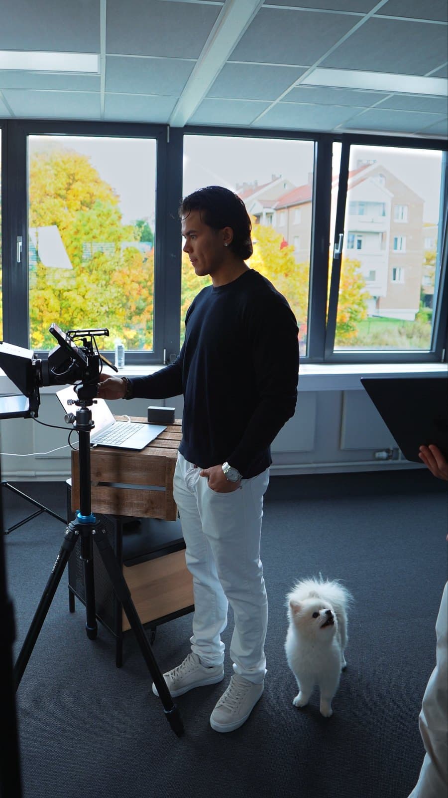 Tobias fra Motion bak kameraet under et opptak